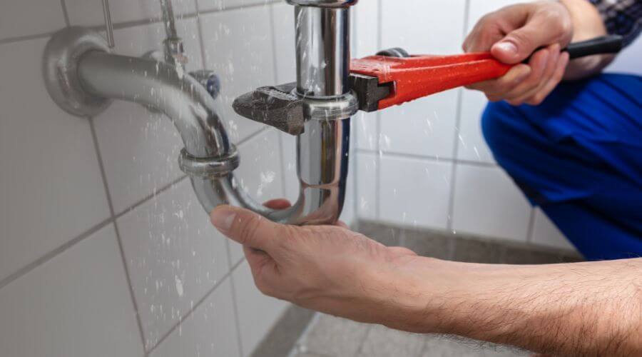 Expert burst pipe repair services in Mogadore, OH